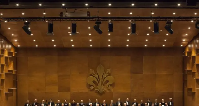 Maggio riparte dai 90 anni orchestra