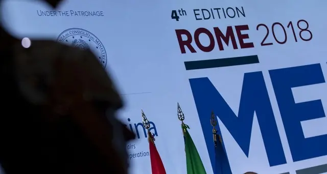 Moavero, noi parliamo con tutti