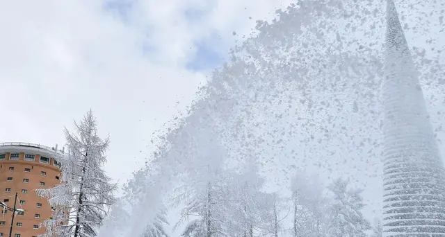 Valanga al Sestriere,si teme per persone