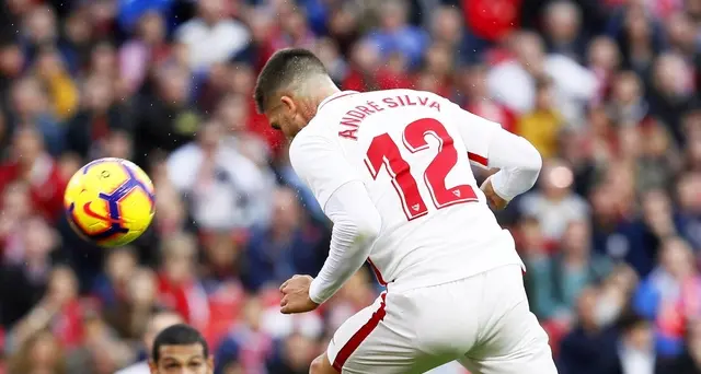 Liga: Siviglia vince e vola in testa