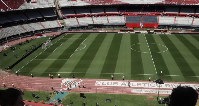 River-Boca l'8 o 9/12, non in Argentina