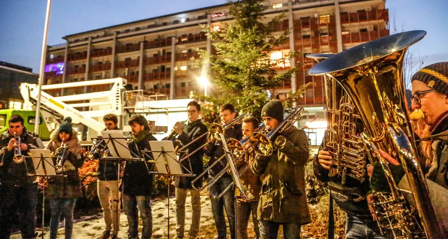 Facciamoci gli auguri in piazza Mazzini