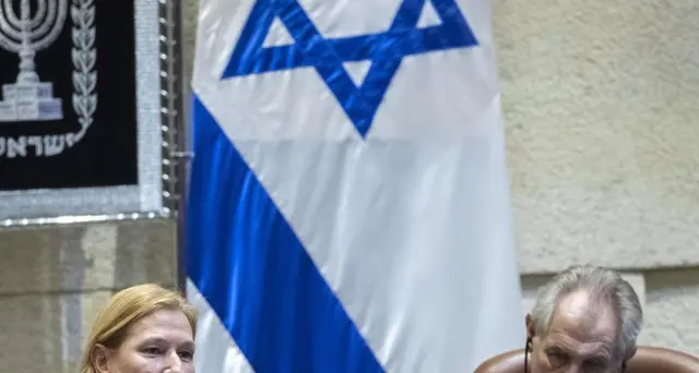 Opposizione attacca, Netanyahu lasci