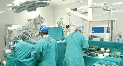 Al San Maurizio mancano gli anestesisti, da gennaio ridotte le operazioni