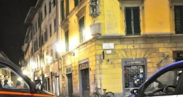 76 capi imputazione, espulso tunisino