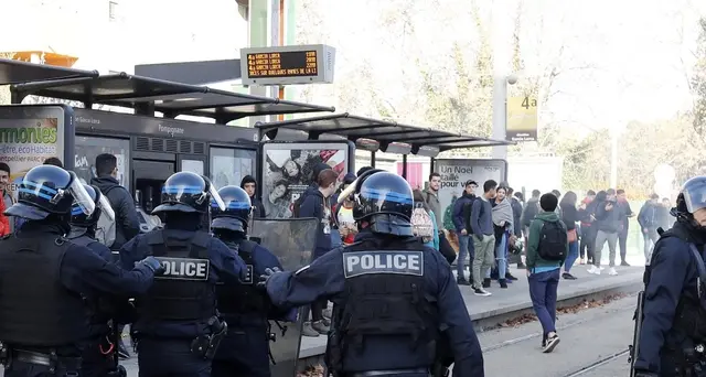 Gilet gialli, fonte Eliseo:tentato golpe