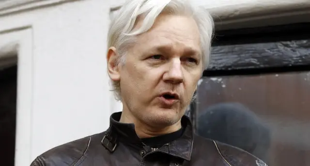 Assange rifiuta di lasciare ambasciata