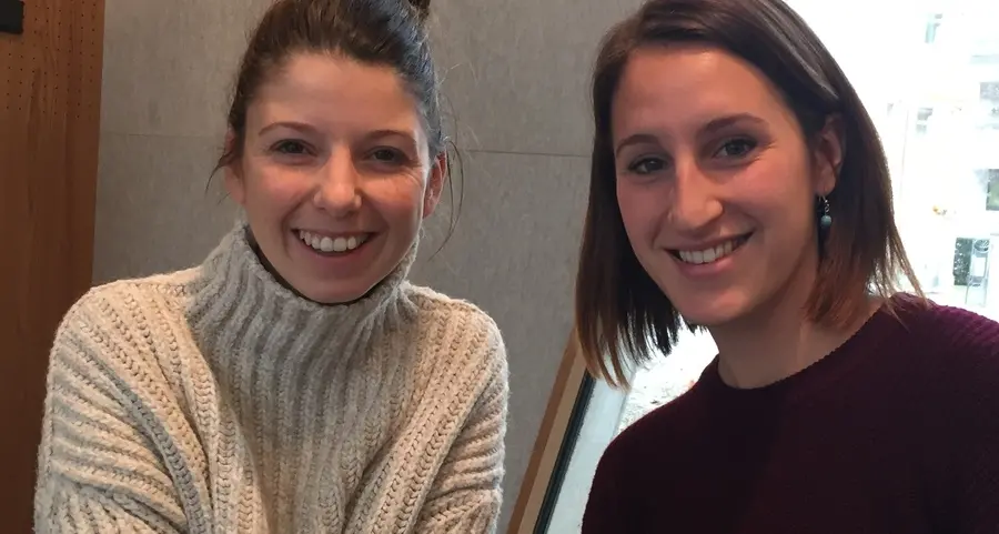 La dolce cameriera Natalie spopola sulle reti nazionali