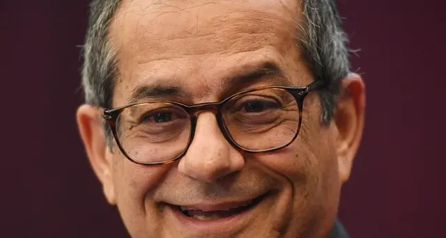 Tria,questa sera riunione su deficit