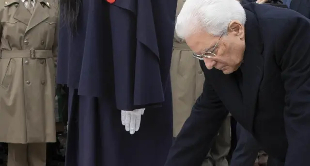 Mattarella, unità sconfisse eversori