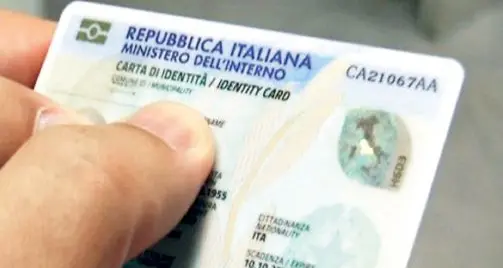 La nuova carta d’identità bloccata dal bilinguismo