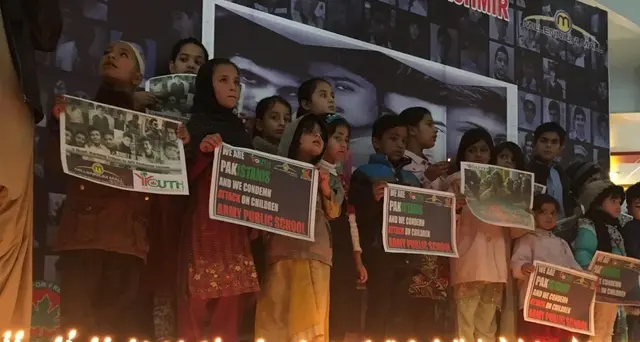 Pakistan ricorda la strage a scuola 2014