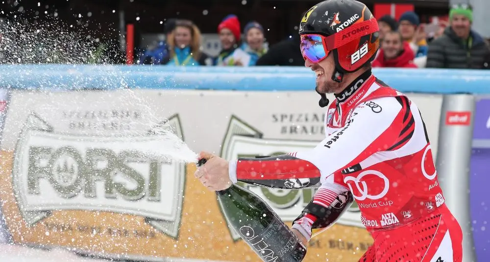 Hirscher senza avversari in Alta Badia. Settimo De Aliprandini