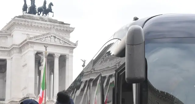 Protesta bus turistici, caos in centro