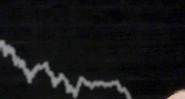 Spread chiude in calo a 250 punti base