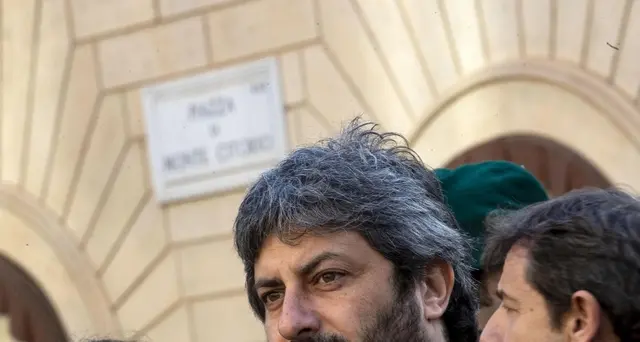 Fico, Parlamento deve rimanere centrale