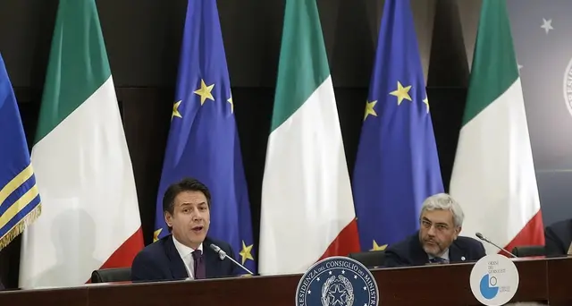 Conte, non escludo tagliando a contratto