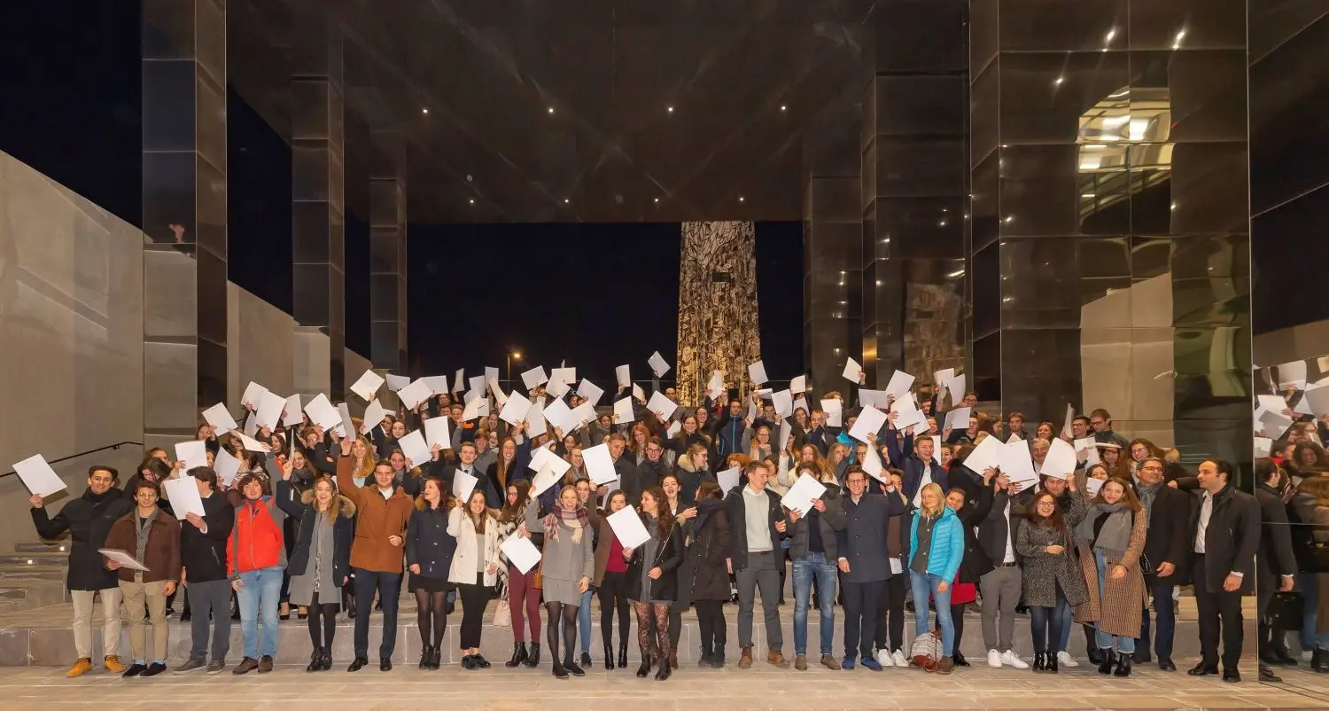 Scuola, premiati i migliori diplomati dell'Alto Adige