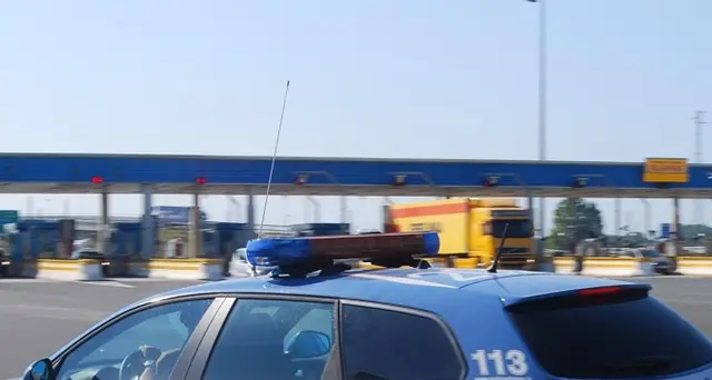 Rissa tra ultrà in A1 a Firenze