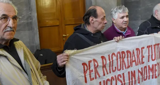 Amianto,'ex manager non causarono morti'