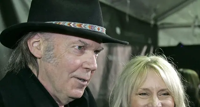 Morta Pegi, ex moglie di Neil Young