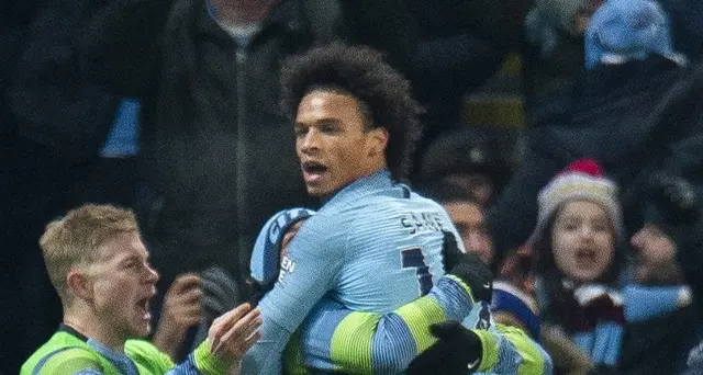 City batte Liverpool e accorcia: ora -4