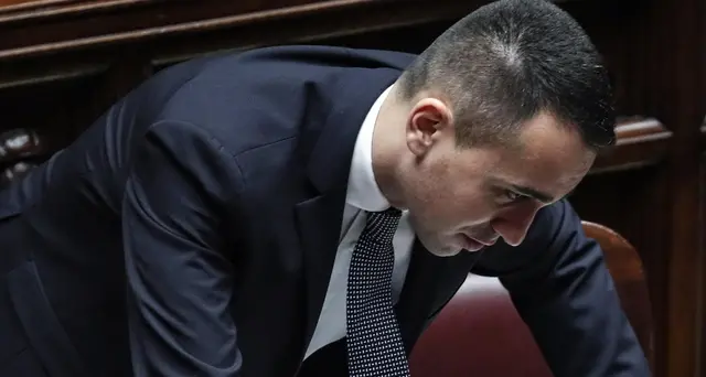 Di Maio,sindaci non possono aprire porti