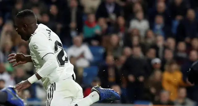 Real patatrac,R.Sociedad sbanca Bernabeu
