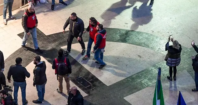 L'Espresso, aggrediti nostri giornalisti
