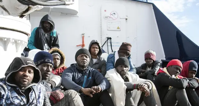 Sbarcati a Malta i 49 migranti delle ong