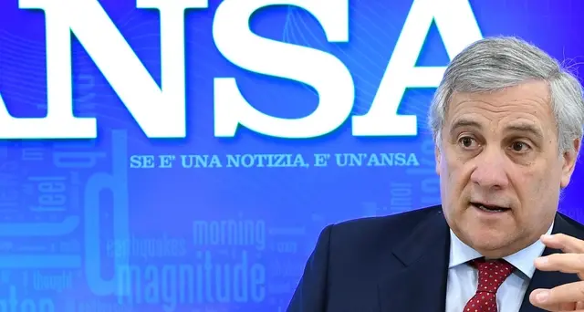 Tajani, Di Maio con chi devasta città