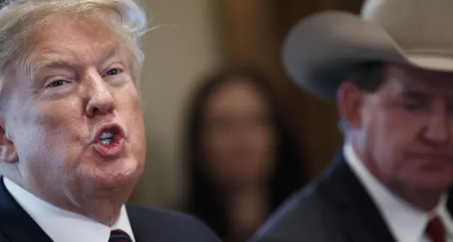 Trump minaccia Turchia,non colpire curdi