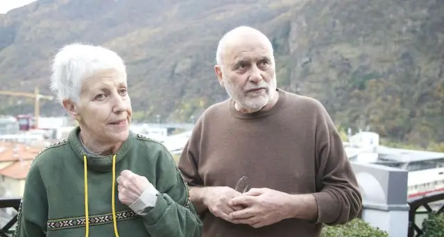 Bruno e Gabriella lasciano l'appartamento di via Garibaldi, ora Benko può demolire