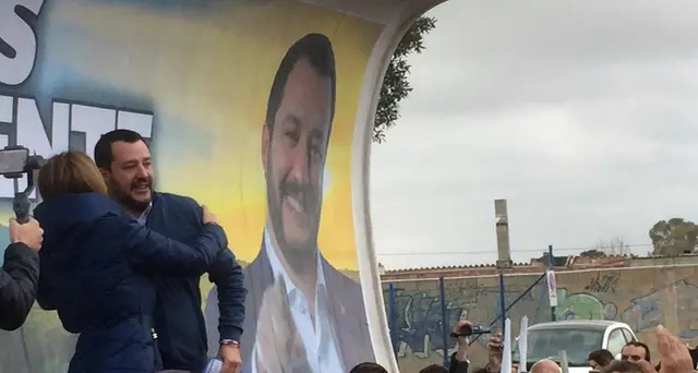 Salvini, sbarchi dimezzati in Sardegna