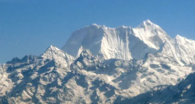 Valanga su Himalaya: 3 morti, 7 dispersi
