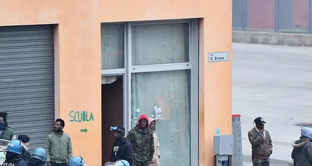 Migrante ucciso all'ex Moi di Torino