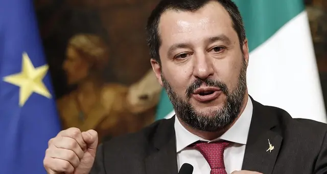 30 nomi terroristi su scrivania Salvini