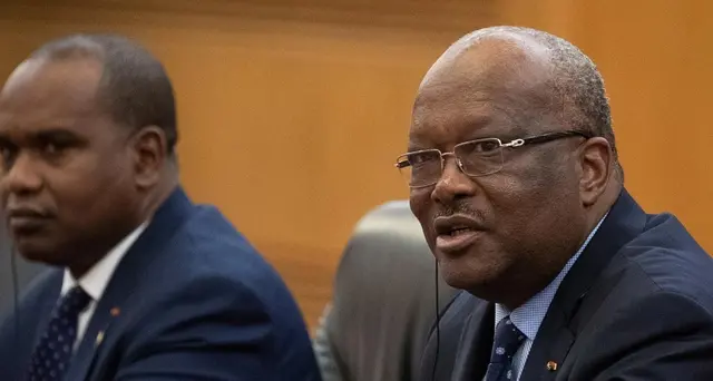 Burkina: si dimettono premier e governo