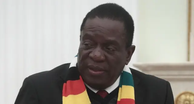 Davos: non va presidente Zimbabwe
