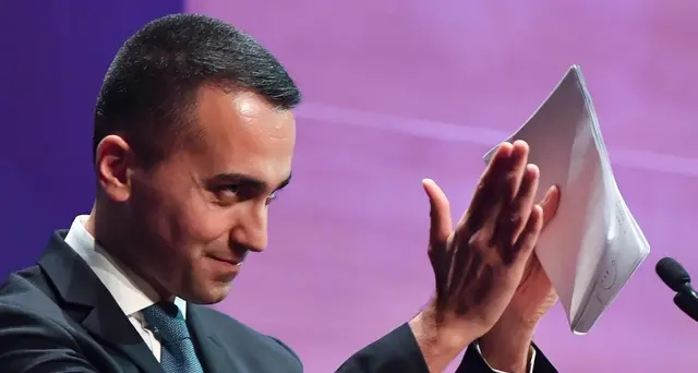 Di Maio, stabilizzeremo i 10 mila tutor