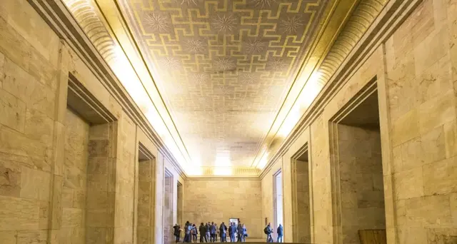 Premiata figlia architetto di Hitler