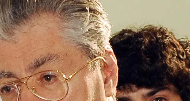 Appello, non luogo procedere per i Bossi