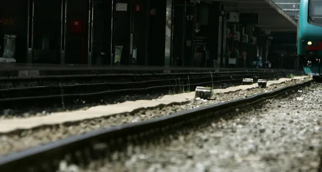 Treno investe 20enne nel Pisano, morto