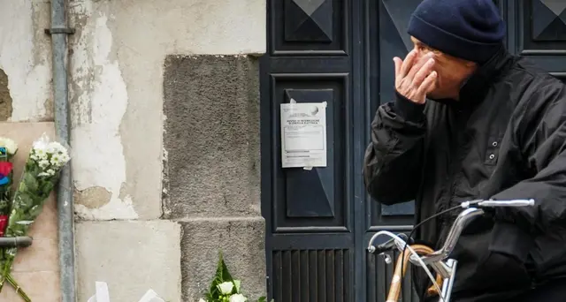 Bimbo ucciso con calci, pugni e scopa
