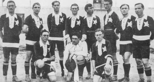 Un’opera sul calcio “dimenticato”