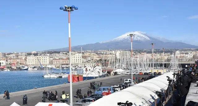 Sea Watch entrata nel porto di Catania