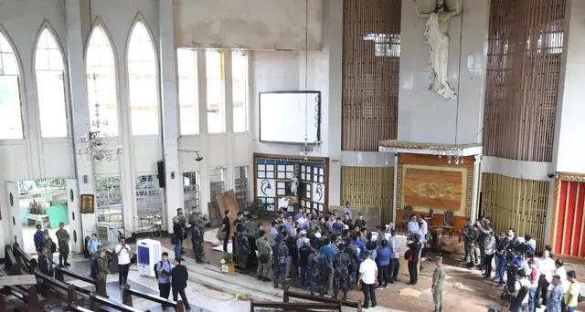 Attentato a Jolo, si consegnano 5 uomini