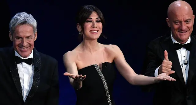 Sanremo debutta con 10 mln e il 49.5%