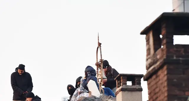 Torino, in corso sgombero centro sociale