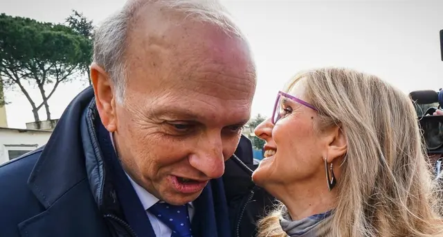 De Magistris,Bussetti ministro ignoranza